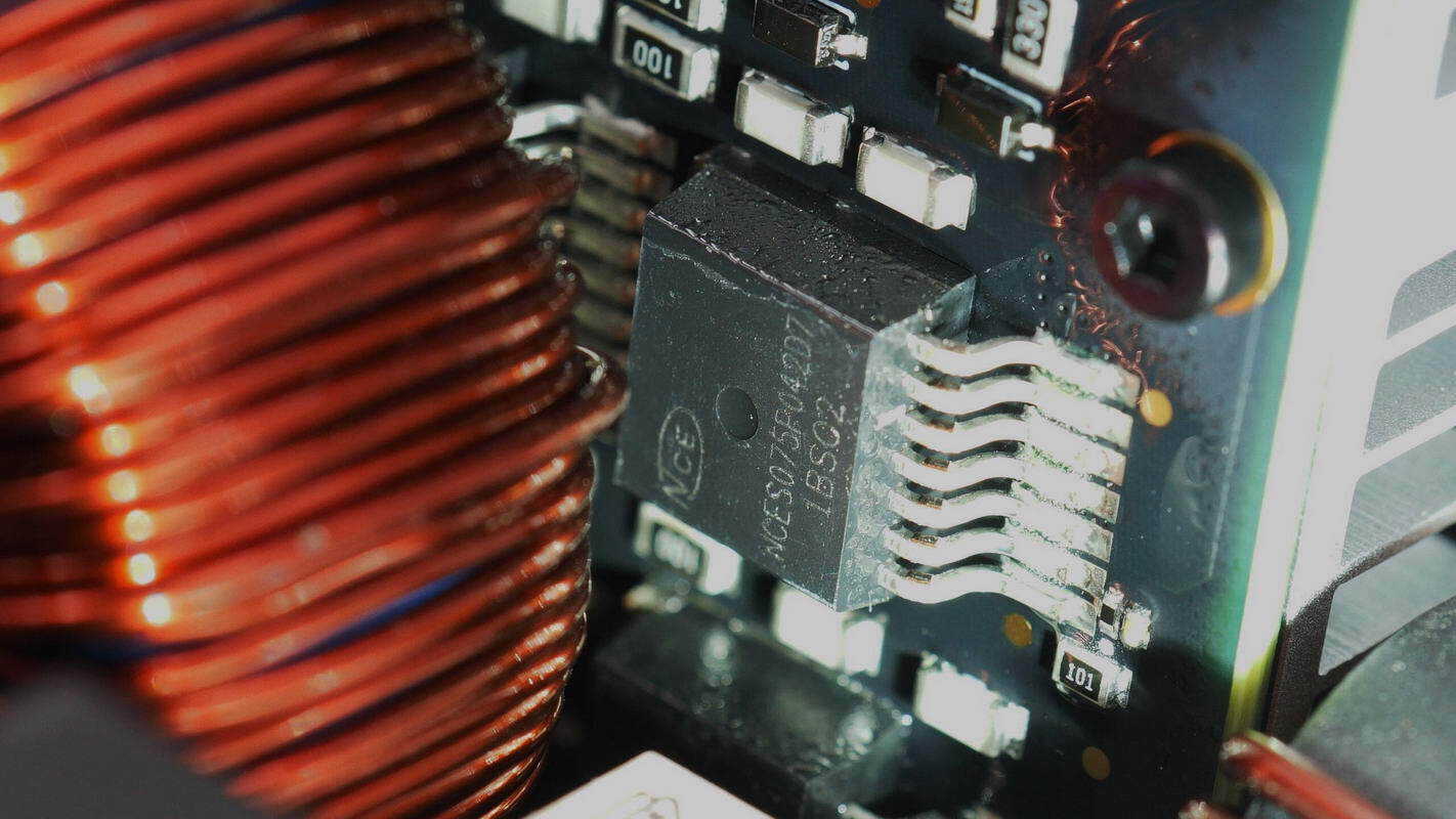 Teardown of DJI Power 1000 Mini Power Station (DYM1000M)-Chargerlab