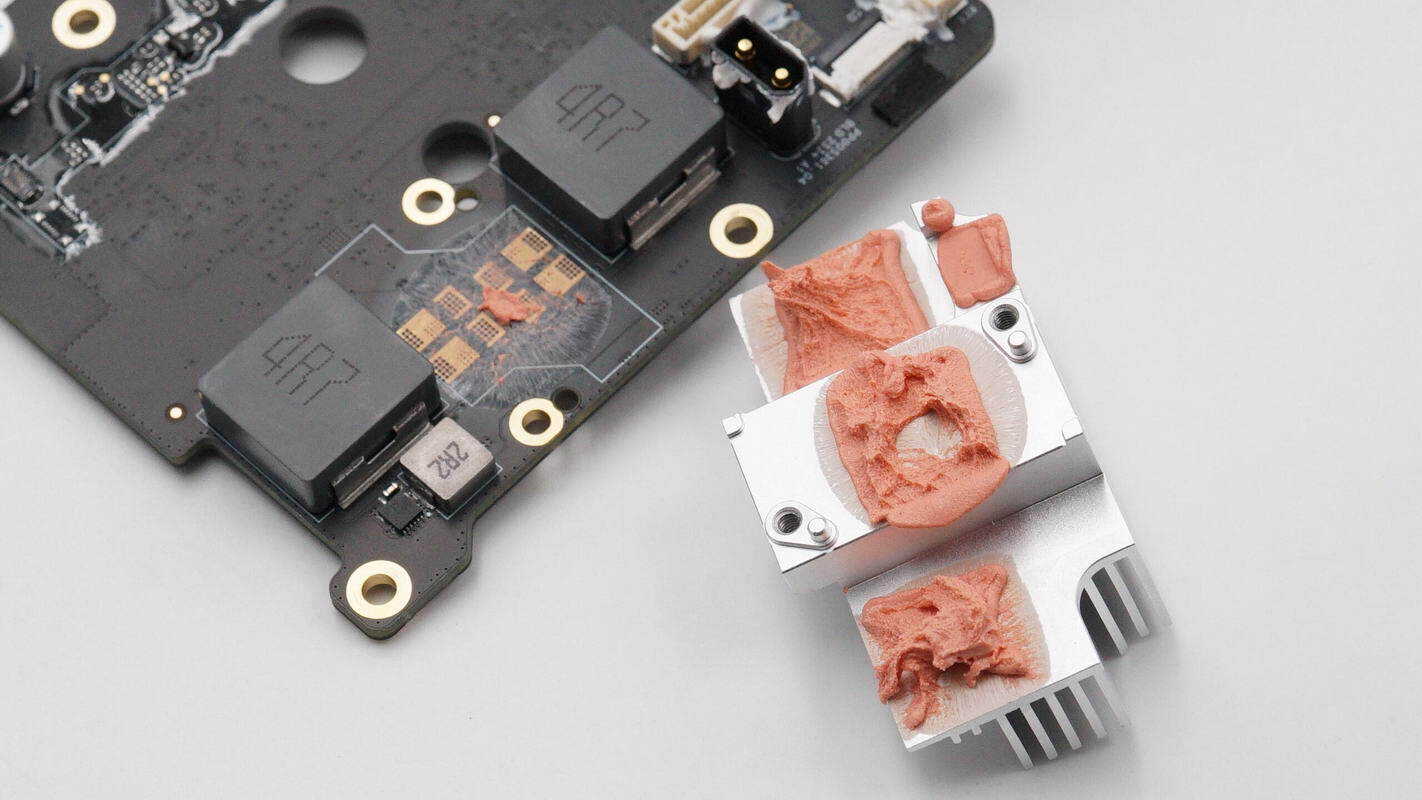 Teardown of DJI Power 1000 Mini Power Station (DYM1000M)-Chargerlab