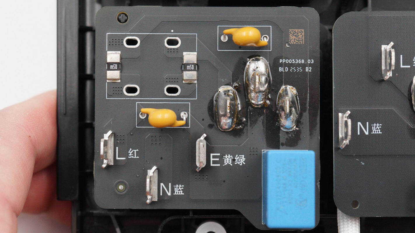 Teardown of DJI Power 1000 Mini Power Station (DYM1000M)-Chargerlab
