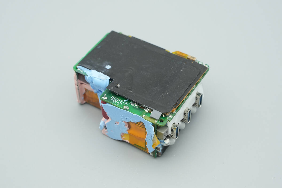 Teardown of Anker Prime 160W Charger with Smart Display (A2687)-Chargerlab