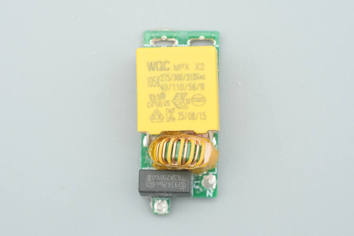 Teardown of Anker Prime 160W Charger with Smart Display (A2687)-Chargerlab