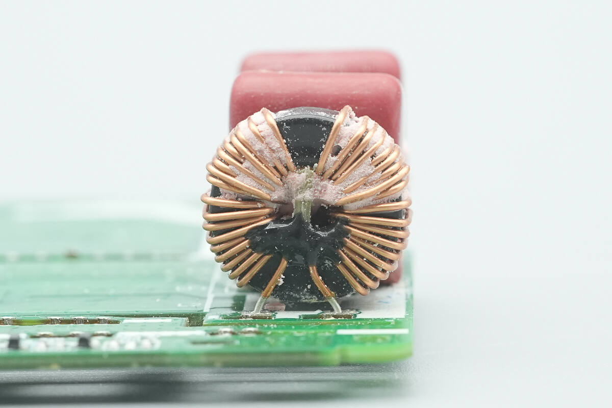 Teardown of Anker Prime 160W Charger with Smart Display (A2687)-Chargerlab