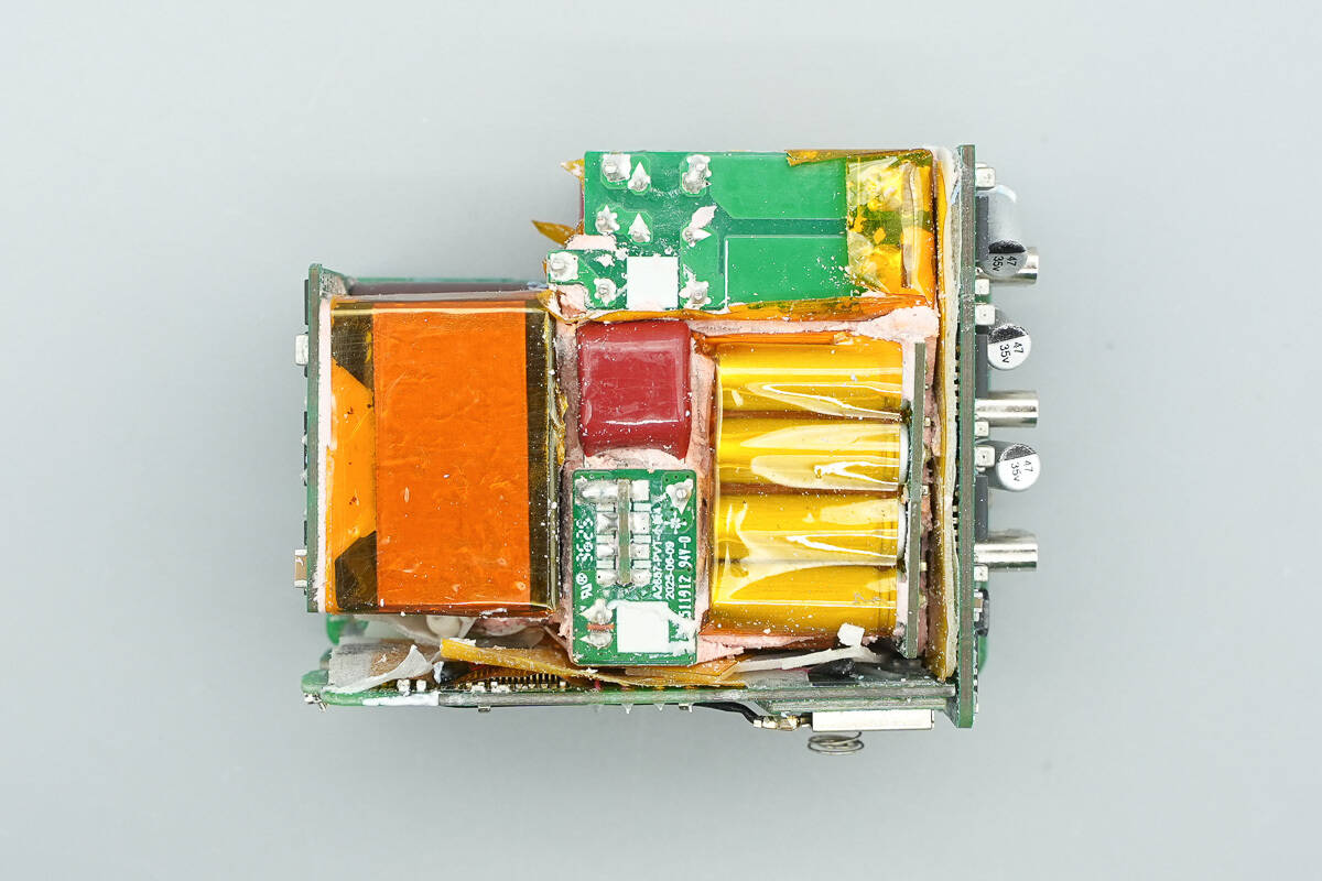 Teardown of Anker Prime 160W Charger with Smart Display (A2687)-Chargerlab