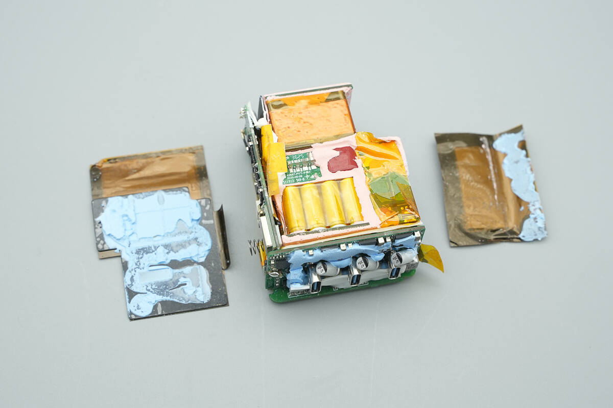 Teardown of Anker Prime 160W Charger with Smart Display (A2687)-Chargerlab