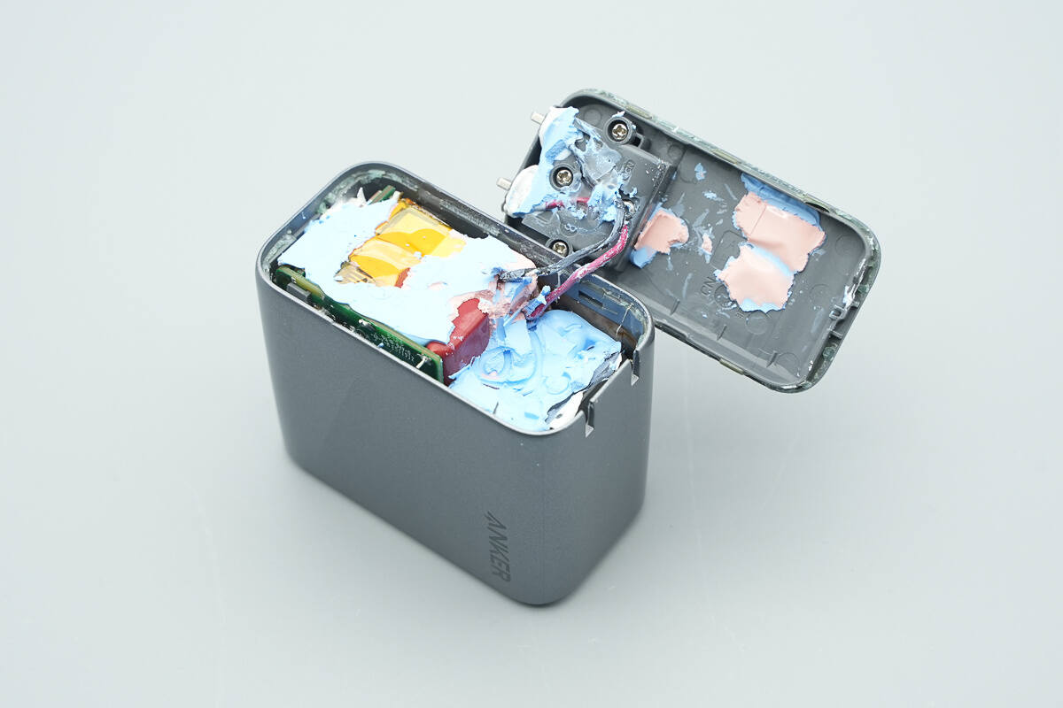 Teardown of Anker Prime 160W Charger with Smart Display (A2687)-Chargerlab