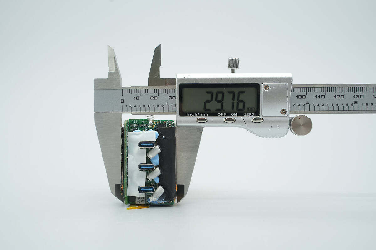 Teardown of Anker Prime 160W Charger with Smart Display (A2687)-Chargerlab