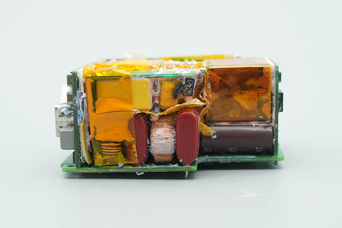 Teardown of Anker Prime 160W Charger with Smart Display (A2687)-Chargerlab