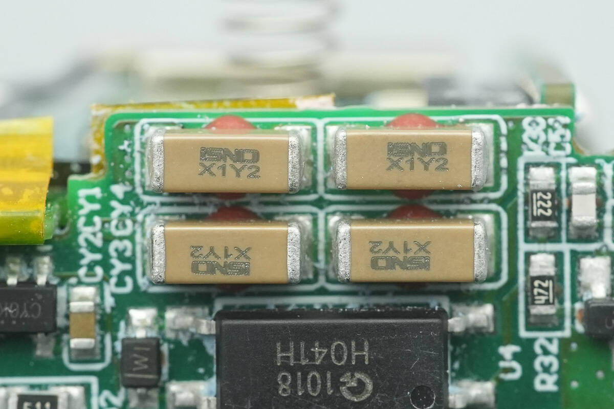 Teardown of Anker Prime 160W Charger with Smart Display (A2687)-Chargerlab