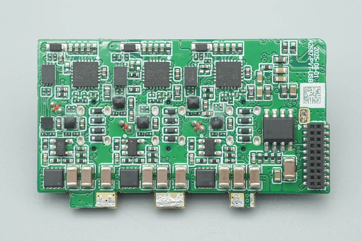 Teardown of Anker Prime 160W Charger with Smart Display (A2687)-Chargerlab