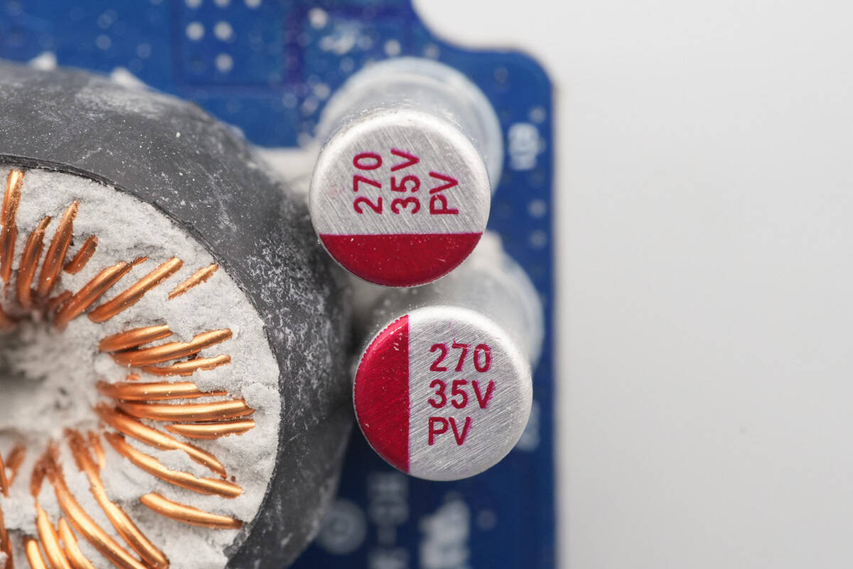 Teardown of AOHi THE FUTURE AI PD GaN+ 170W 3-Port LED Display Fast Car Charger (AOC-S009)-Chargerlab