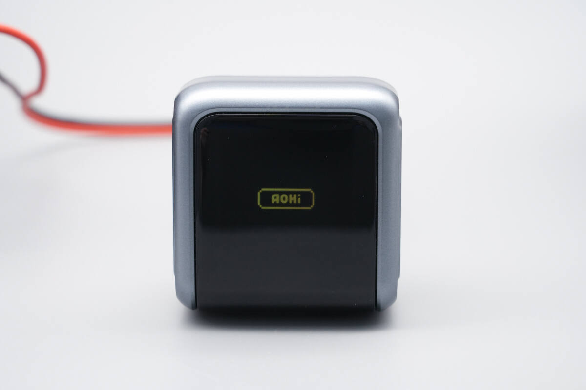 Teardown of AOHi THE FUTURE AI PD GaN+ 170W 3-Port LED Display Fast Car Charger (AOC-S009)-Chargerlab