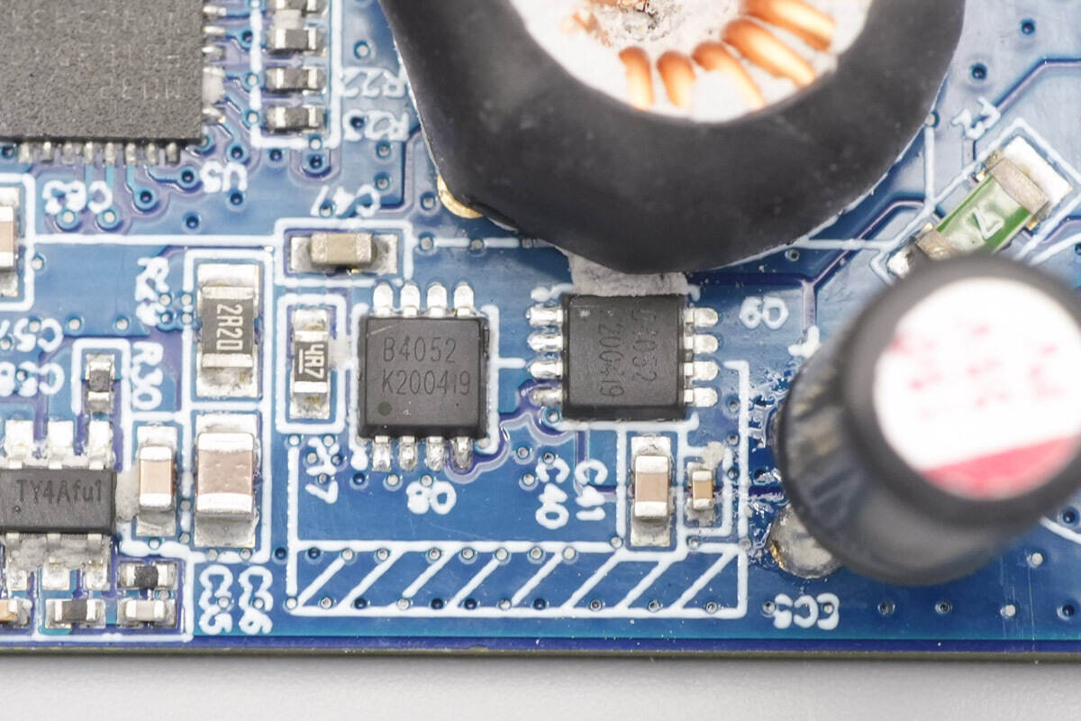 Teardown of AOHi THE FUTURE AI PD GaN+ 170W 3-Port LED Display Fast Car Charger (AOC-S009)-Chargerlab