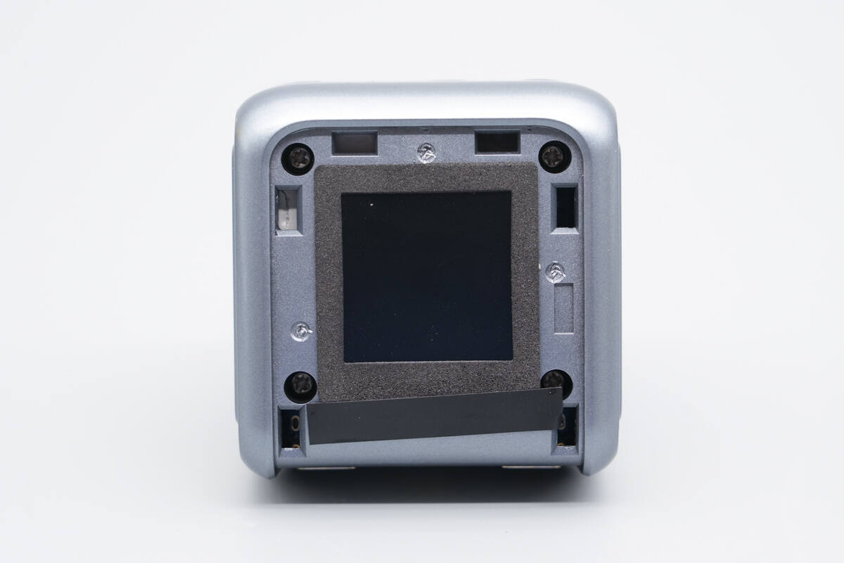 Teardown of AOHi THE FUTURE AI PD GaN+ 170W 3-Port LED Display Fast Car Charger (AOC-S009)-Chargerlab