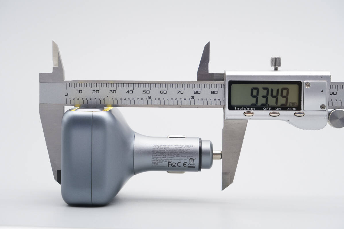 Teardown of AOHi THE FUTURE AI PD GaN+ 170W 3-Port LED Display Fast Car Charger (AOC-S009)-Chargerlab