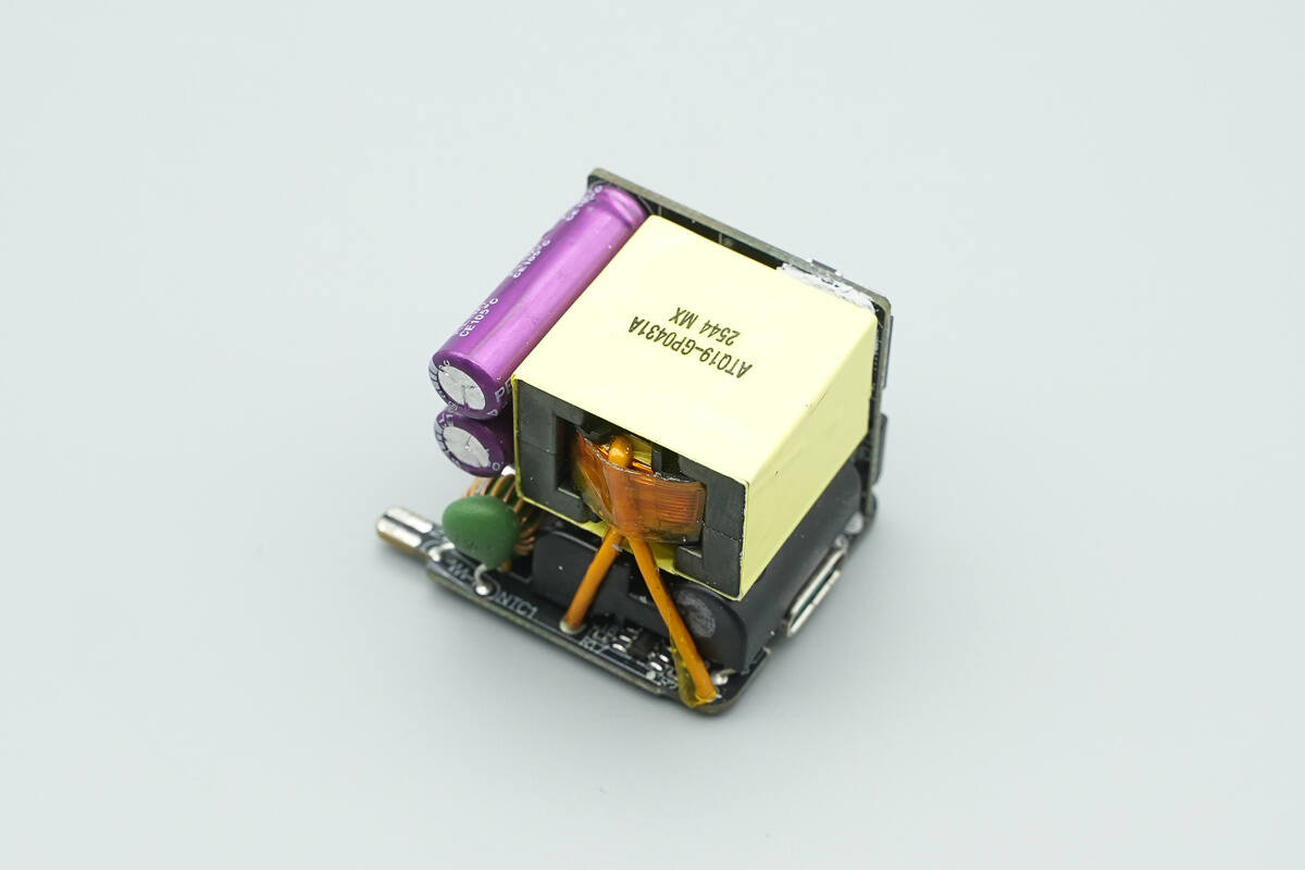 Teardown of MIIIW 45W Mini Magic Cube GaN Charger (iCA4501)-Chargerlab