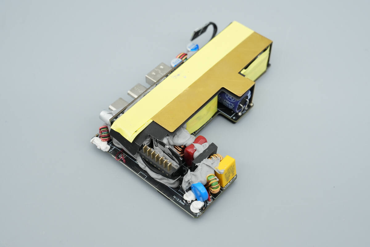 Teardown of Baseus 100W 7-in-1 Charging Station (E0307A)-Chargerlab