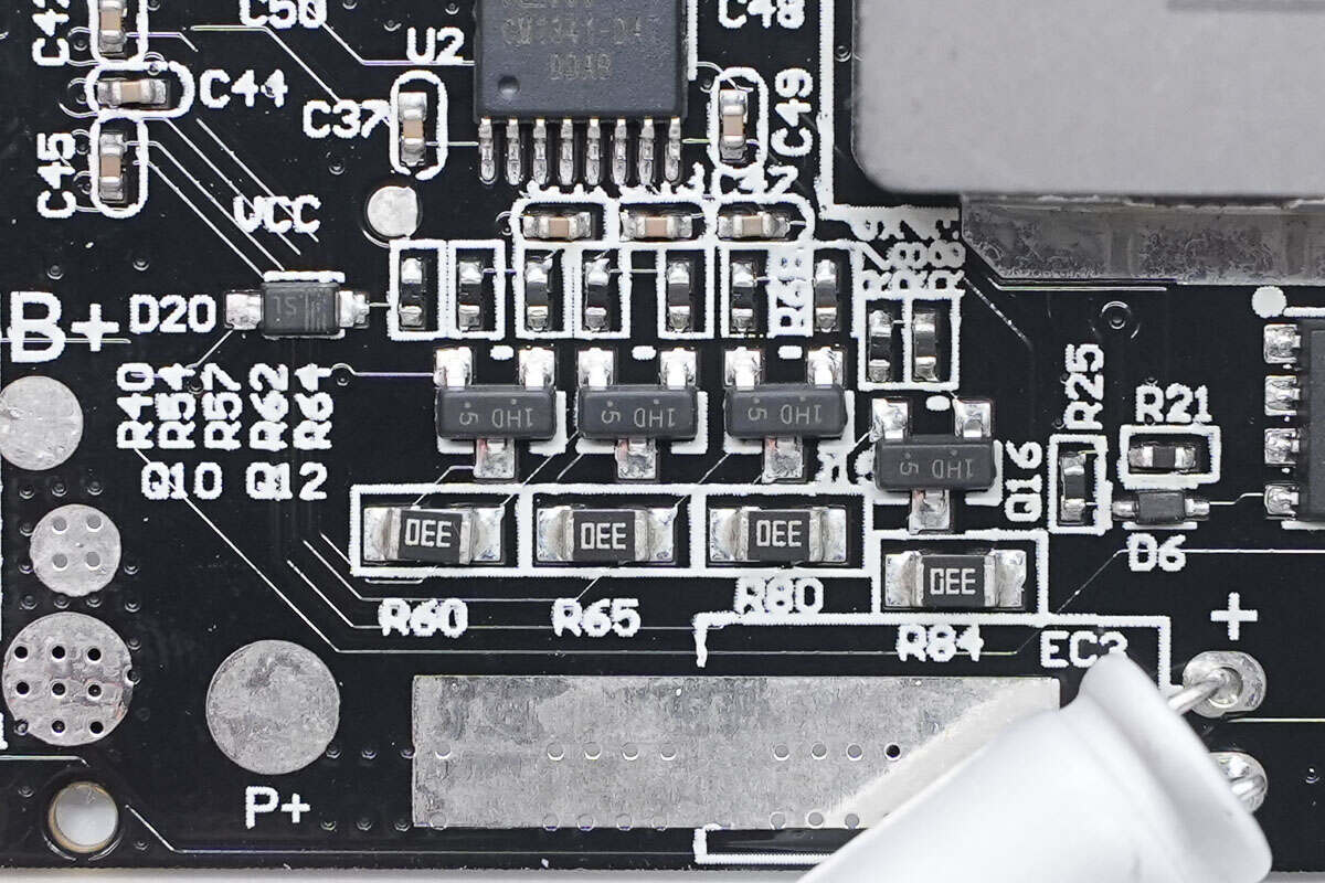 Teardown of Lenovo Thinkplus FLUXO 125W 12800mAh Portable Power Bank (PBFO-12125A)-Chargerlab