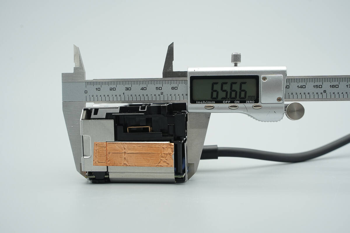 Teardown of Xiaomi 140W 8-in-1 Desktop Charging Station (XMCDZ-03QM)-Chargerlab