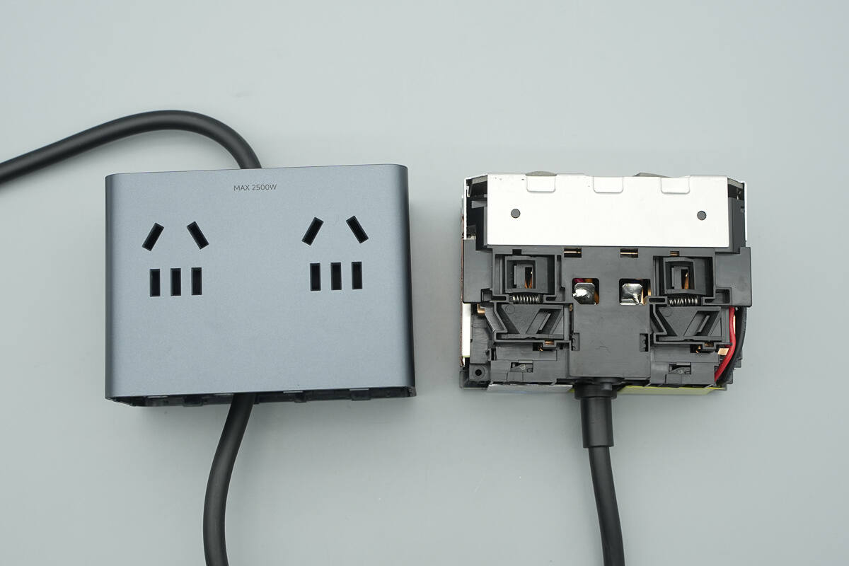 Teardown of Xiaomi 140W 8-in-1 Desktop Charging Station (XMCDZ-03QM)-Chargerlab