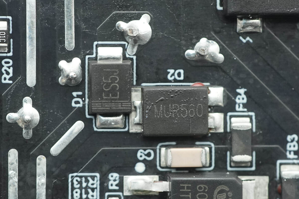 Teardown of Xiaomi 140W 8-in-1 Desktop Charging Station (XMCDZ-03QM)-Chargerlab