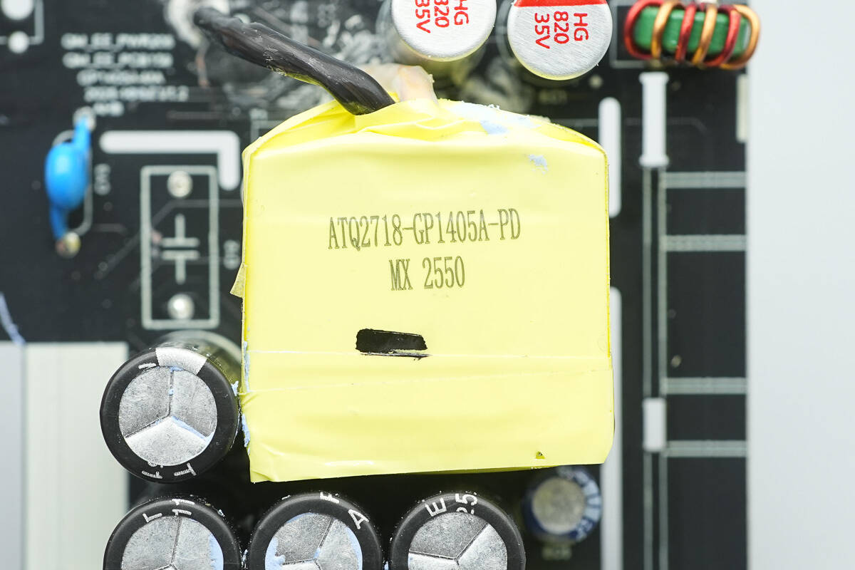 Teardown of Xiaomi 140W 8-in-1 Desktop Charging Station (XMCDZ-03QM)-Chargerlab