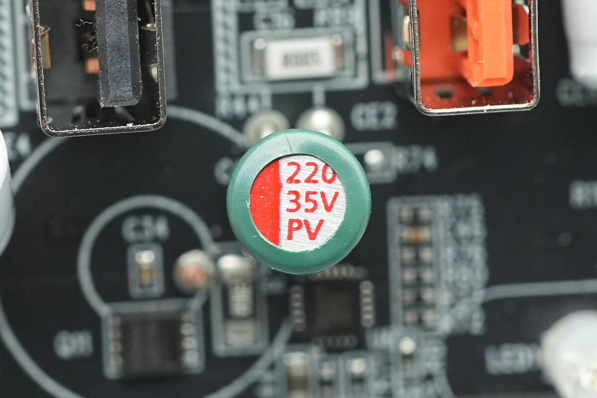 Teardown of Xiaomi 140W 8-in-1 Desktop Charging Station (XMCDZ-03QM)-Chargerlab