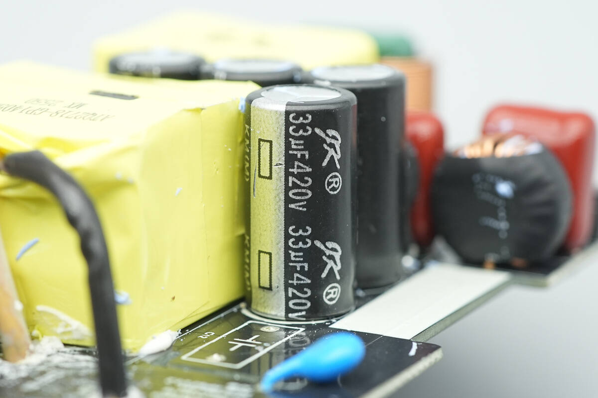 Teardown of Xiaomi 140W 8-in-1 Desktop Charging Station (XMCDZ-03QM)-Chargerlab