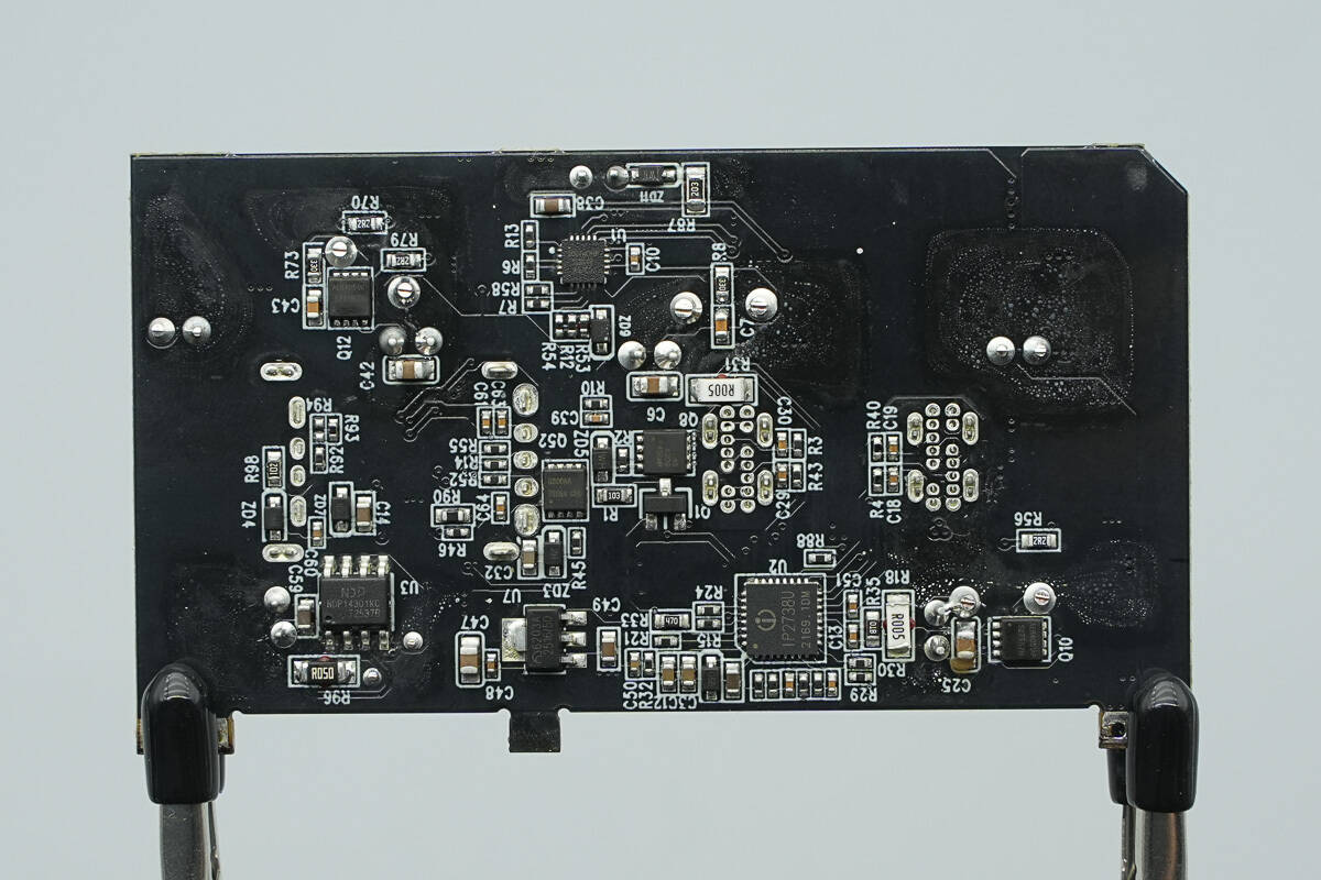 Teardown of Xiaomi 140W 8-in-1 Desktop Charging Station (XMCDZ-03QM)-Chargerlab