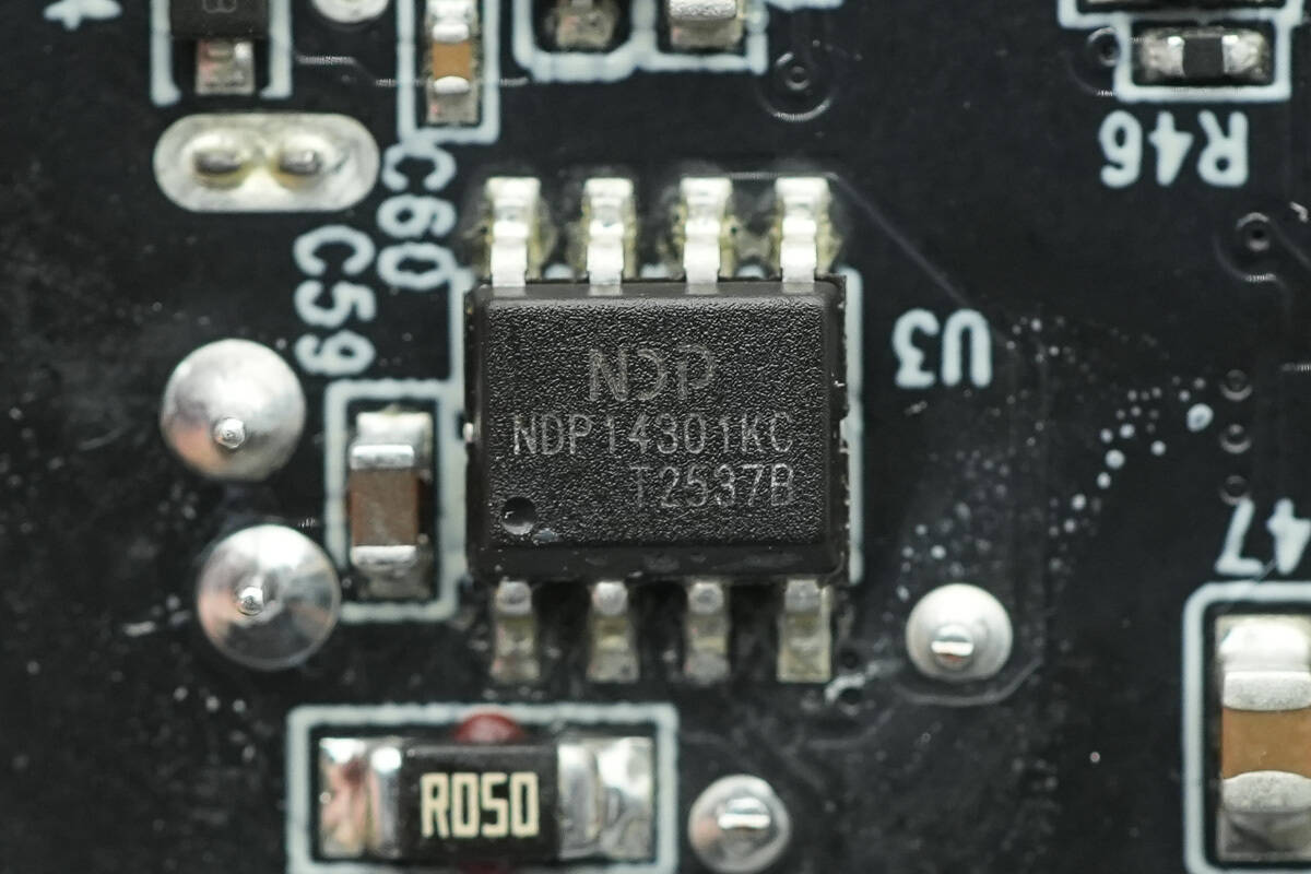 Teardown of Xiaomi 140W 8-in-1 Desktop Charging Station (XMCDZ-03QM)-Chargerlab