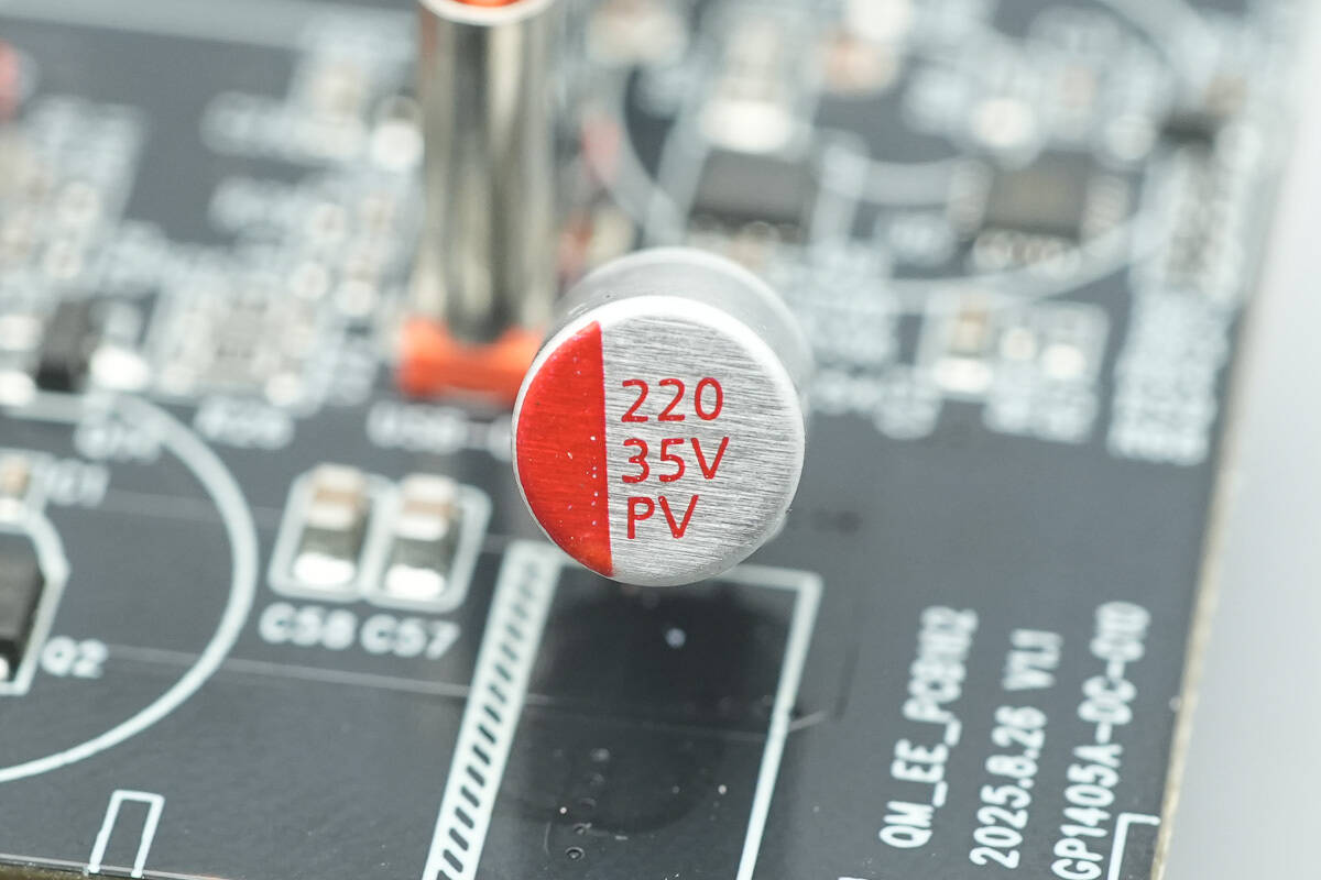 Teardown of Xiaomi 140W 8-in-1 Desktop Charging Station (XMCDZ-03QM)-Chargerlab