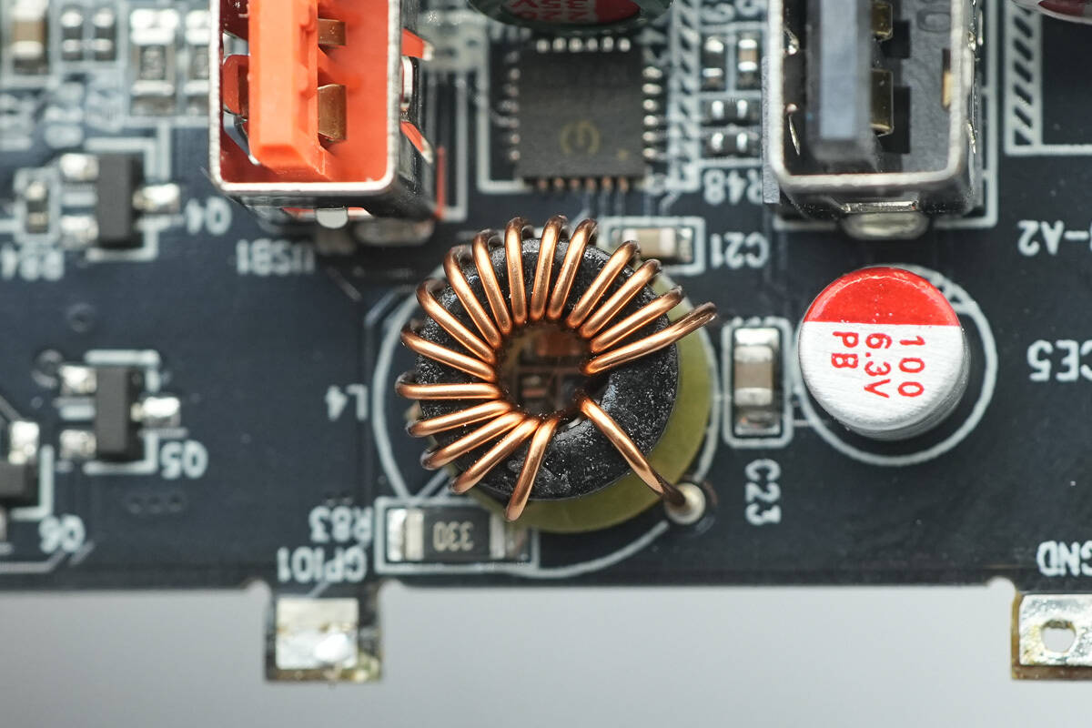 Teardown of Xiaomi 140W 8-in-1 Desktop Charging Station (XMCDZ-03QM)-Chargerlab