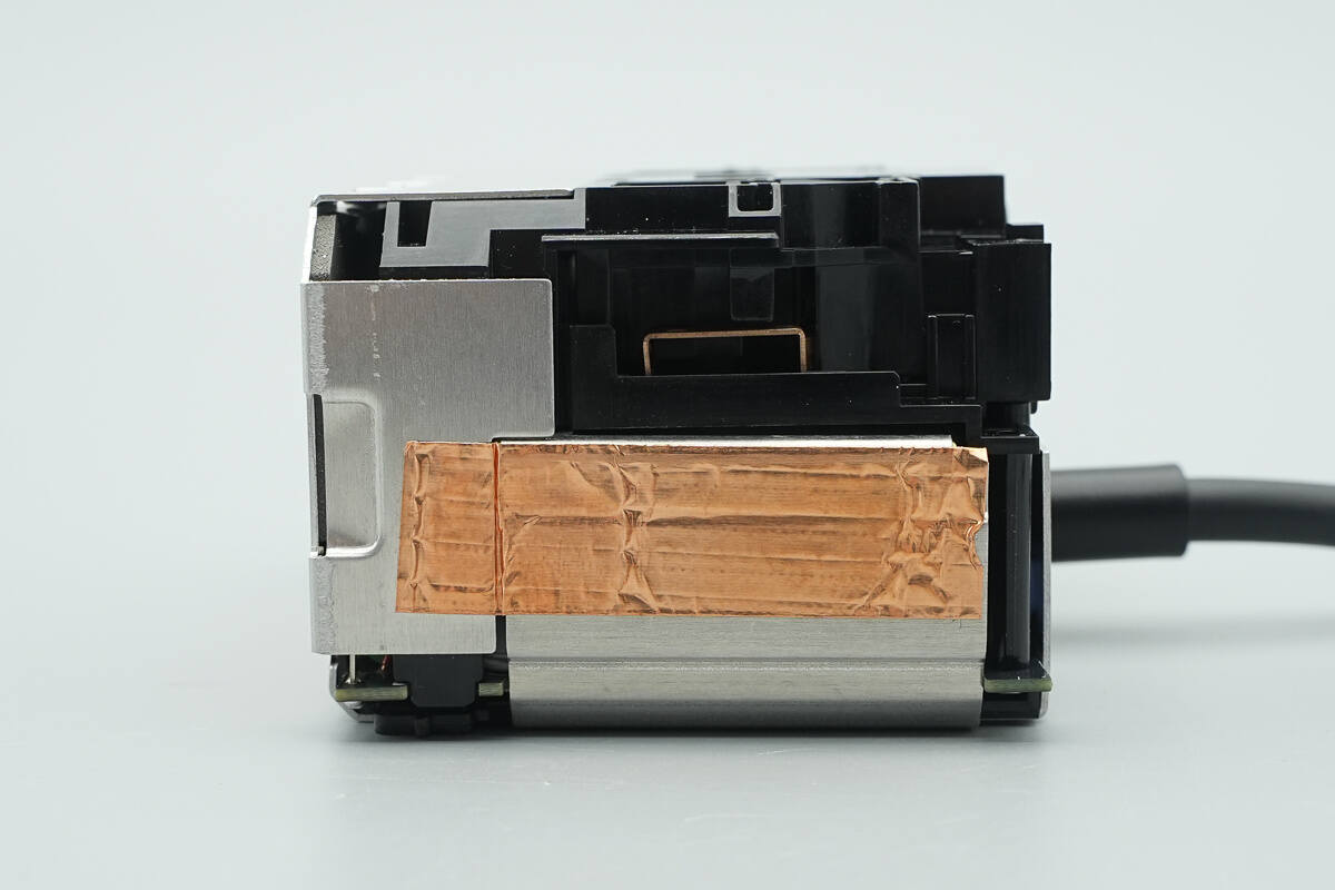 Teardown of Xiaomi 140W 8-in-1 Desktop Charging Station (XMCDZ-03QM)-Chargerlab