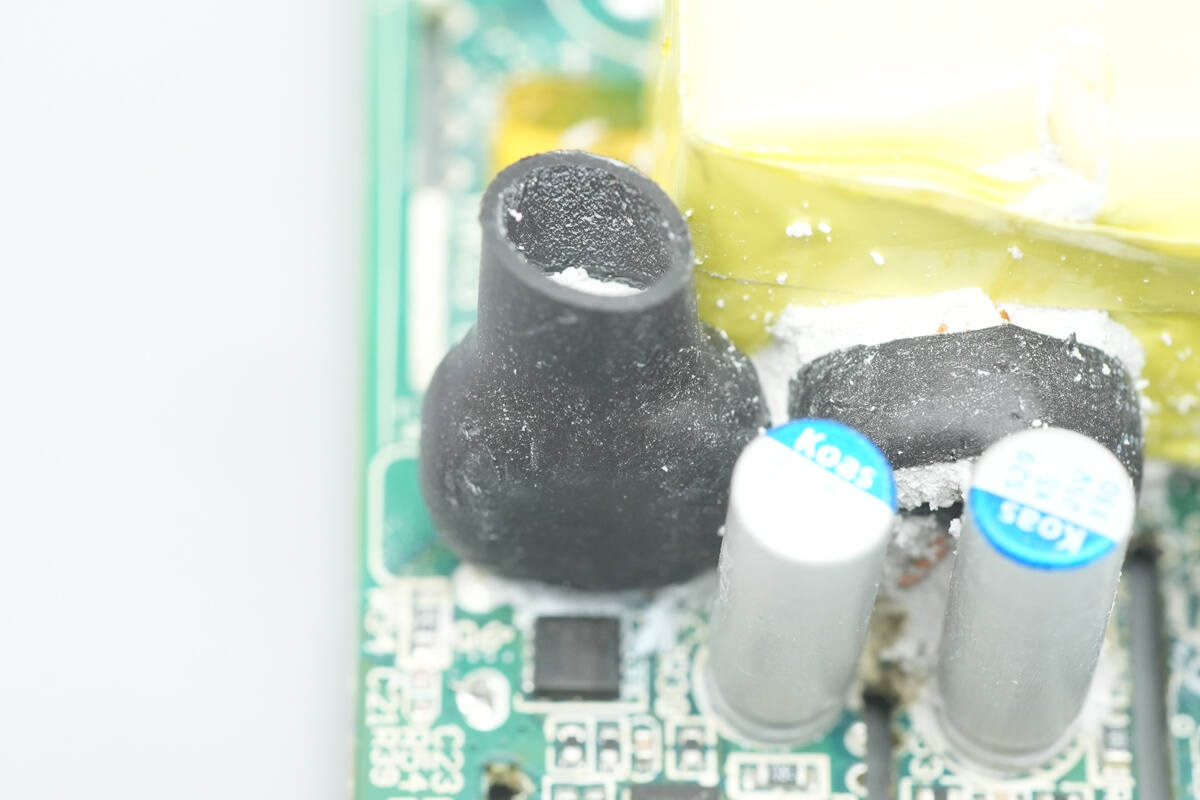 Teardown of CUKTECH 6 90W Mini GaN Charger (AD653)-Chargerlab