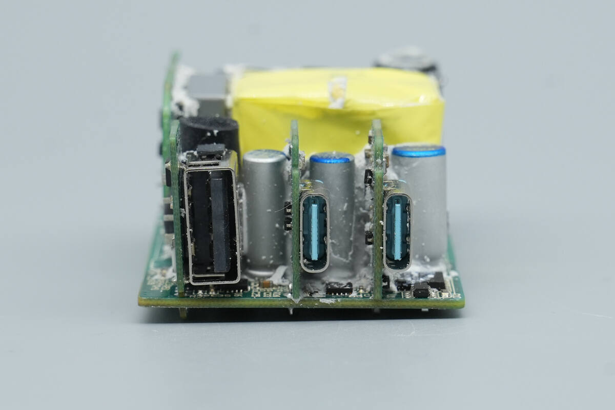 Teardown of CUKTECH 6 90W Mini GaN Charger (AD653)-Chargerlab