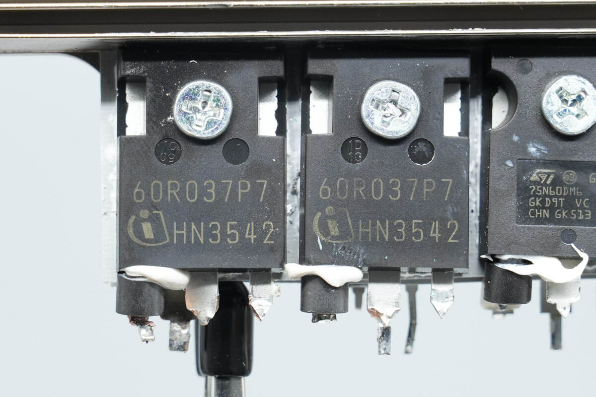 Teardown of Aohai Technology 3200W 80 PLUS Titanium Server Power Supply (AH-CRPS3200A1A)-Chargerlab