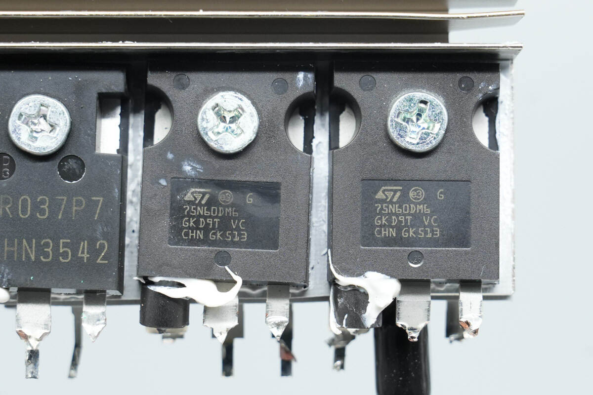 Teardown of Aohai Technology 3200W 80 PLUS Titanium Server Power Supply (AH-CRPS3200A1A)-Chargerlab