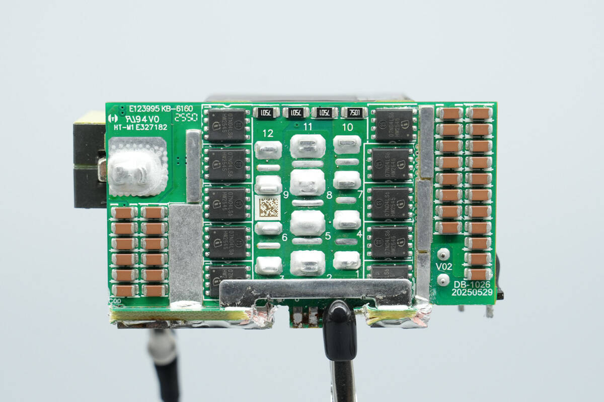 Teardown of Aohai Technology 3200W 80 PLUS Titanium Server Power Supply (AH-CRPS3200A1A)-Chargerlab