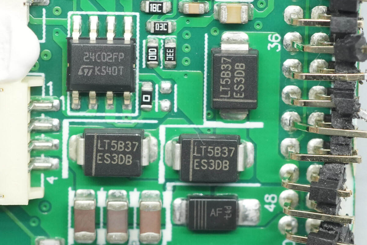 Teardown of Aohai Technology 3200W 80 PLUS Titanium Server Power Supply (AH-CRPS3200A1A)-Chargerlab