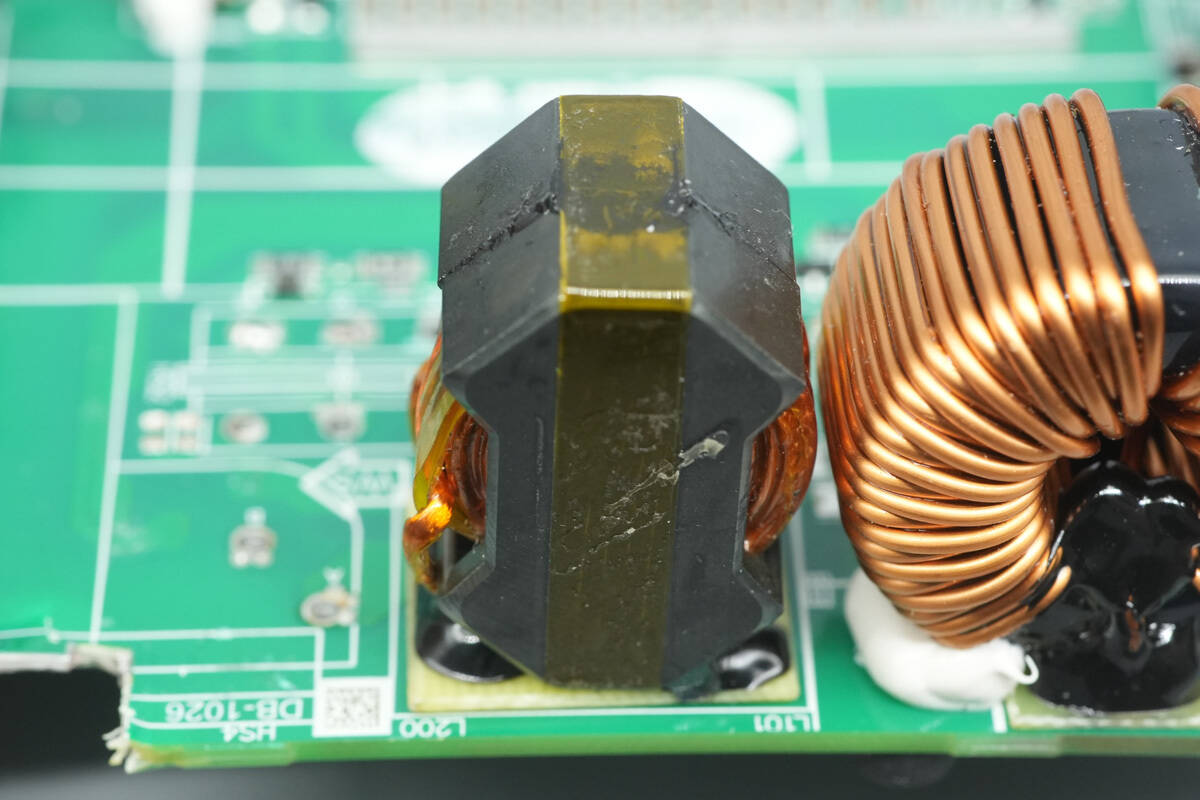 Teardown of Aohai Technology 3200W 80 PLUS Titanium Server Power Supply (AH-CRPS3200A1A)-Chargerlab