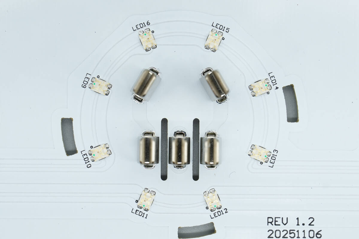 Teardown of Lenovo thinkplus FLUXO 150W GaN Desktop Charging Station (CSFO150A4)-Chargerlab