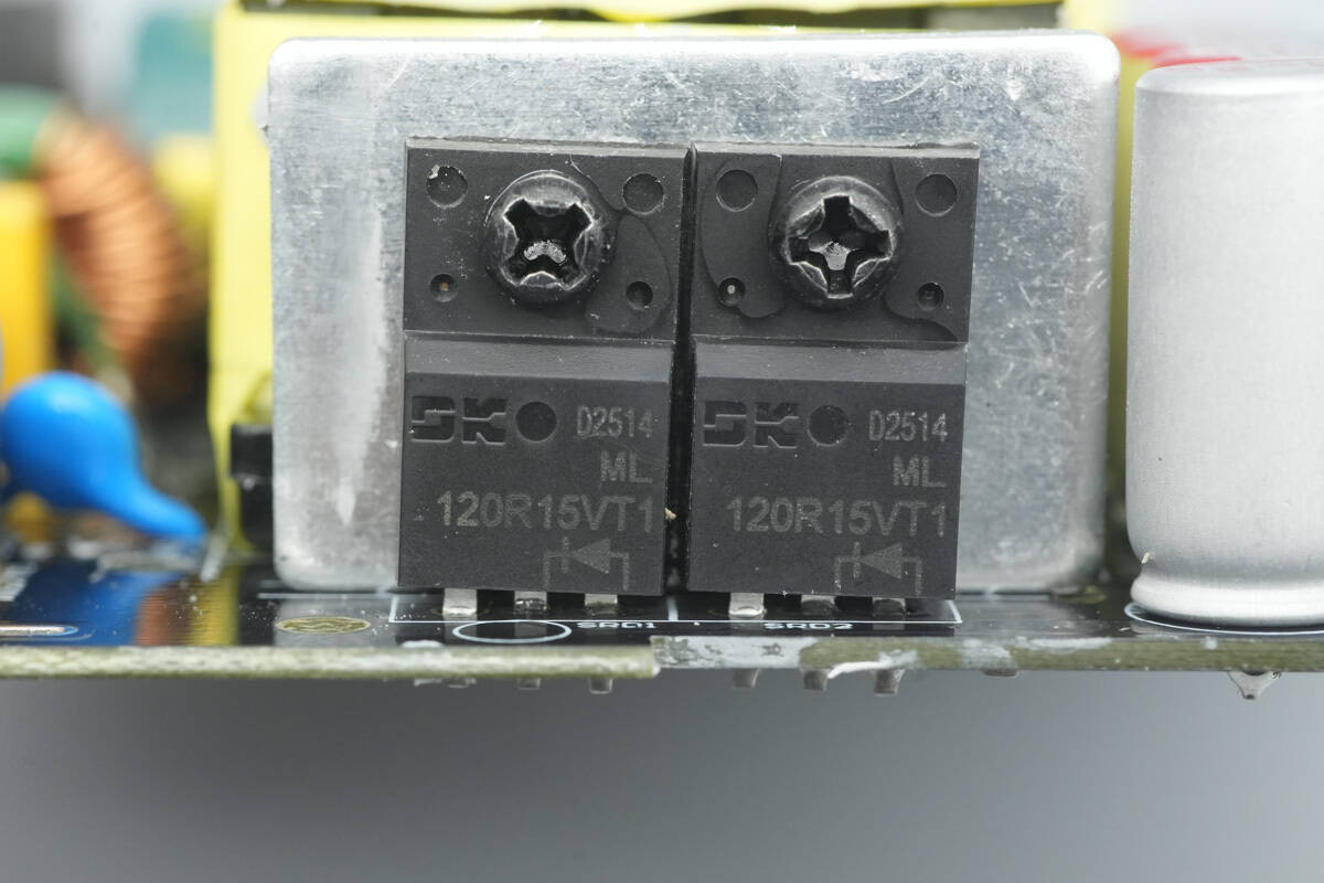 Teardown of Lenovo thinkplus FLUXO 150W GaN Desktop Charging Station (CSFO150A4)-Chargerlab