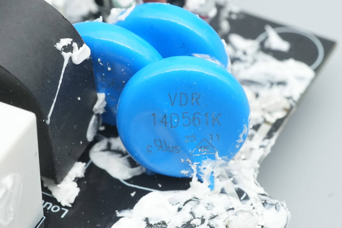 Teardown of Lenovo thinkplus FLUXO 150W GaN Desktop Charging Station (CSFO150A4)-Chargerlab