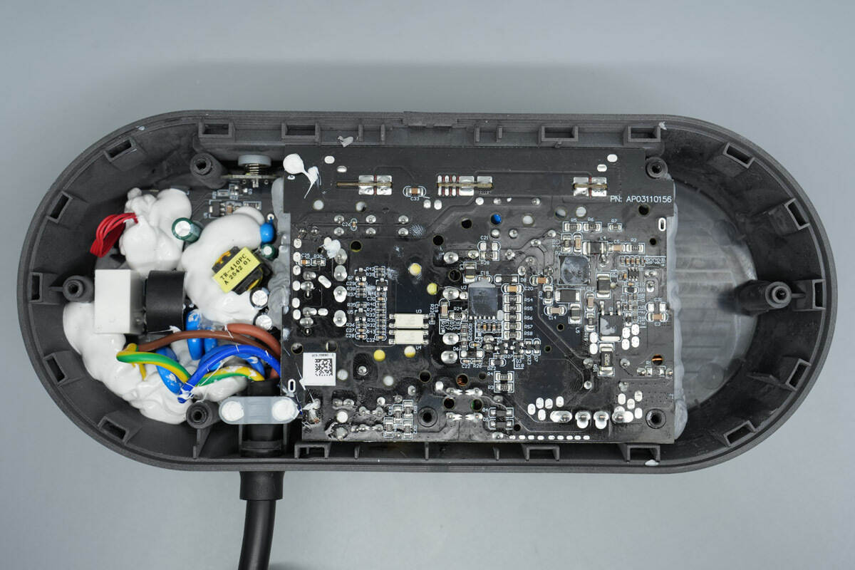 Teardown of Lenovo thinkplus FLUXO 150W GaN Desktop Charging Station (CSFO150A4)-Chargerlab