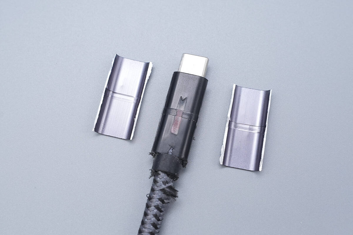 Teardown of EcoFlow 240W USB4 Fast Charging Braided Cable-Chargerlab