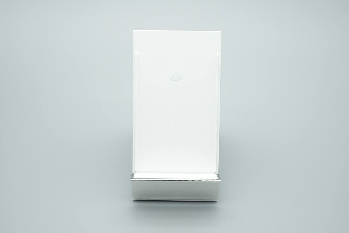 Teardown of Meizu PANDAER 66W Vertical Air-cooled Wireless Charger (WP06)-Chargerlab