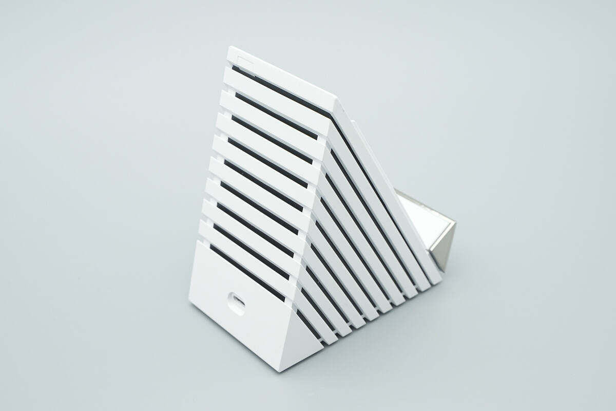 Teardown of Meizu PANDAER 66W Vertical Air-cooled Wireless Charger (WP06)-Chargerlab