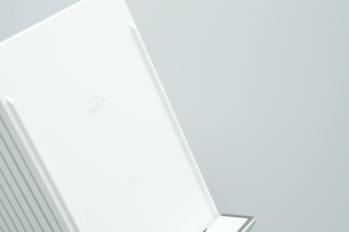 Teardown of Meizu PANDAER 66W Vertical Air-cooled Wireless Charger (WP06)-Chargerlab