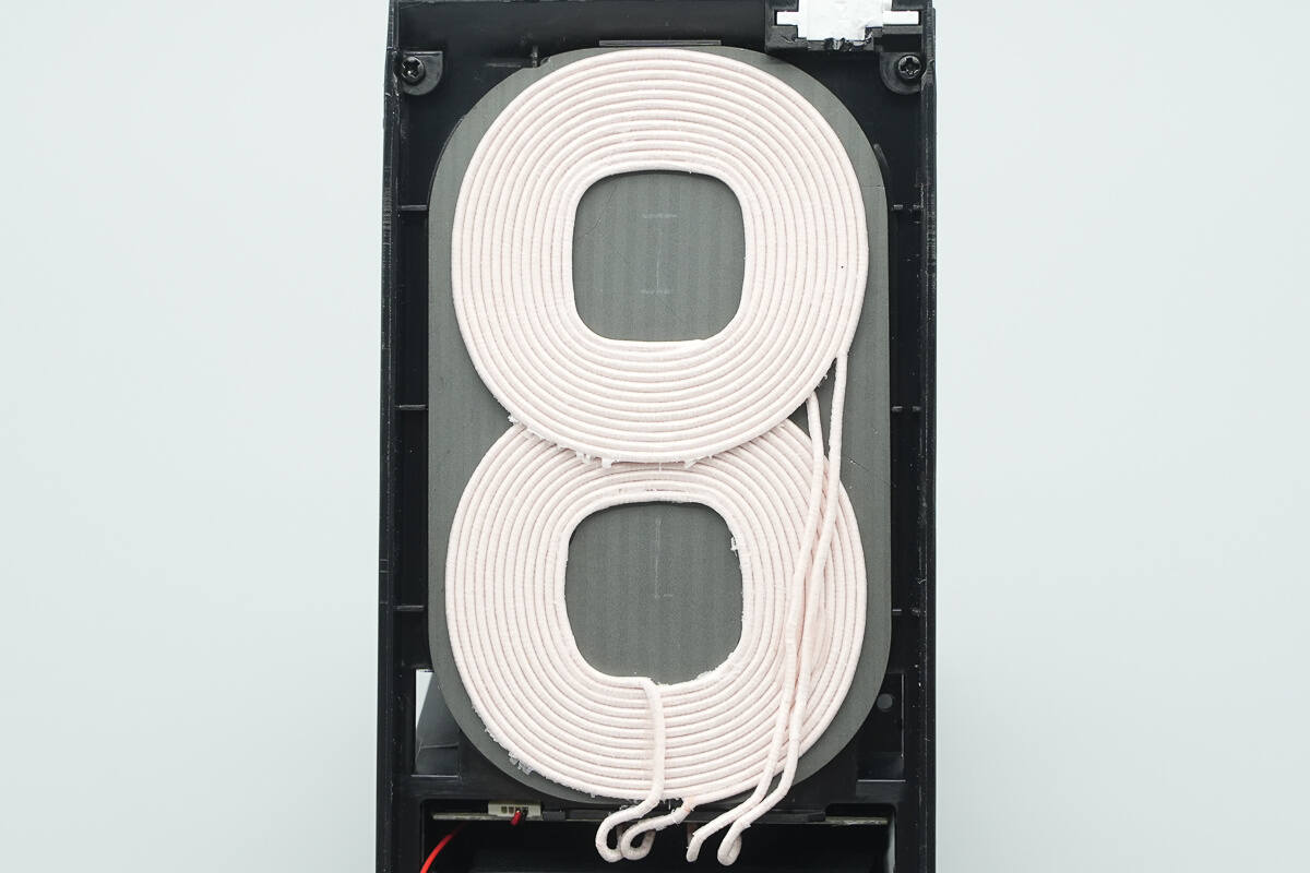 Teardown of Meizu PANDAER 66W Vertical Air-cooled Wireless Charger (WP06)-Chargerlab