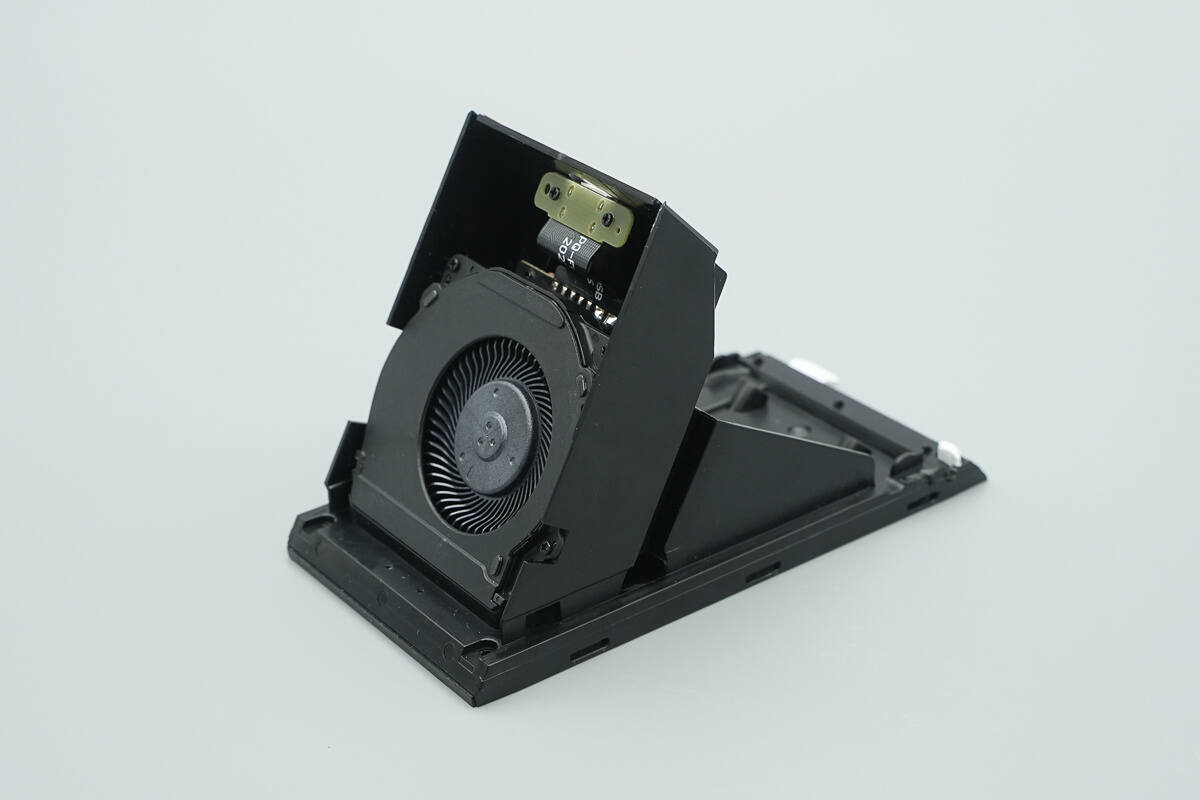 Teardown of Meizu PANDAER 66W Vertical Air-cooled Wireless Charger (WP06)-Chargerlab