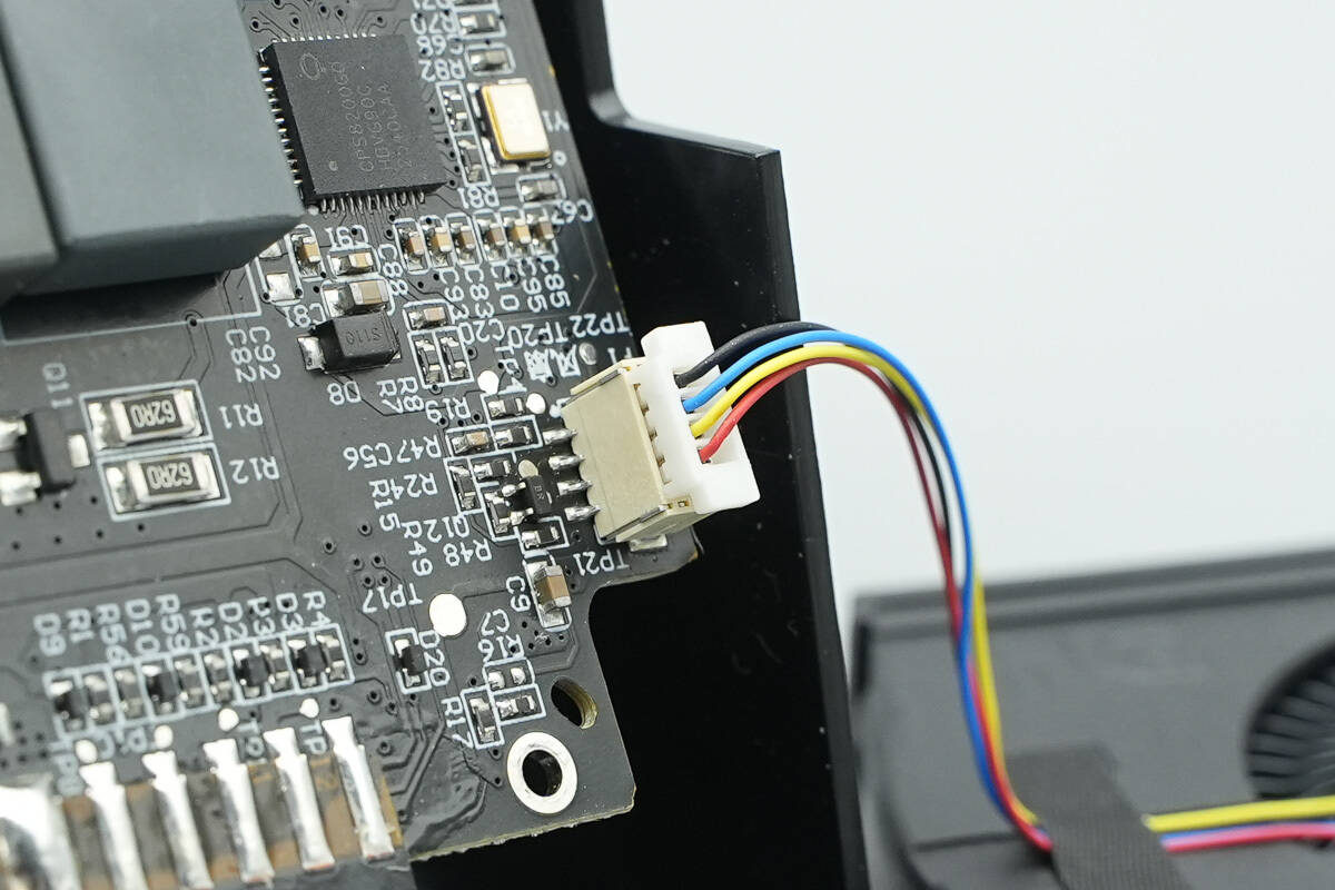 Teardown of Meizu PANDAER 66W Vertical Air-cooled Wireless Charger (WP06)-Chargerlab